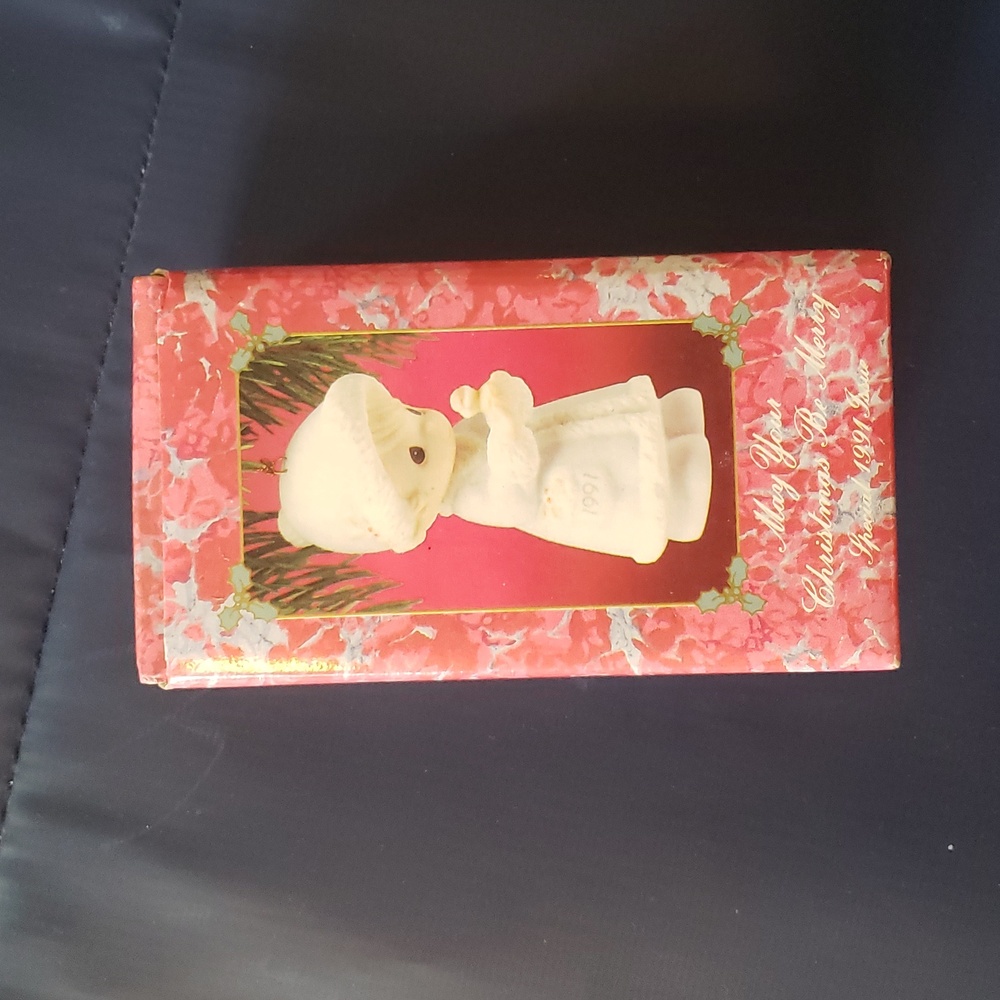 Precious moments collection may your Christmas be merry